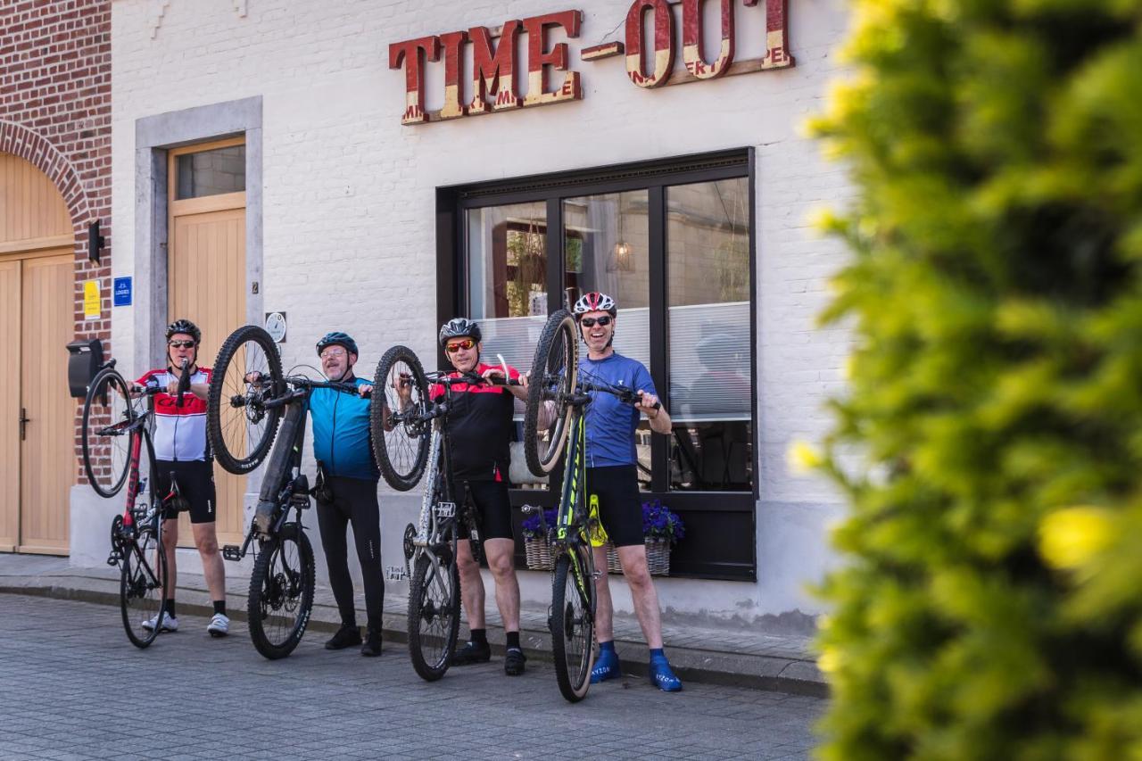 Time-Out Zussen Riemst Exterior foto